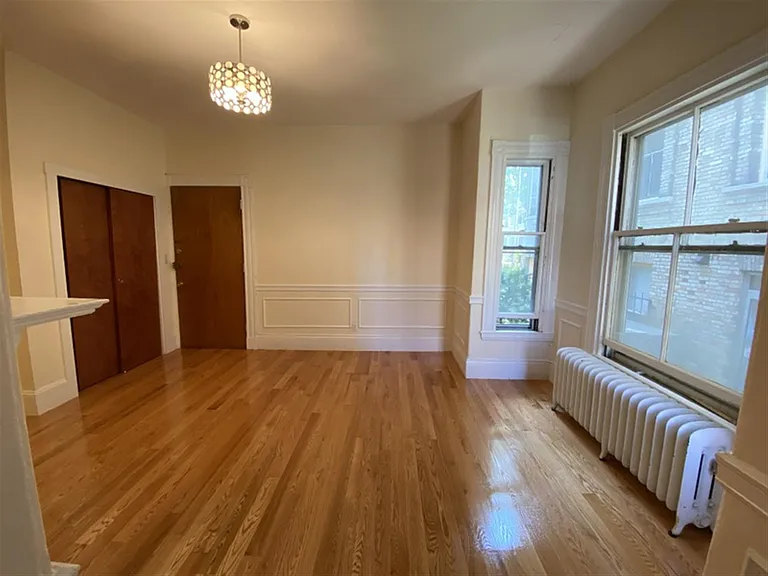 381 Harvard St #1 — Photo 2