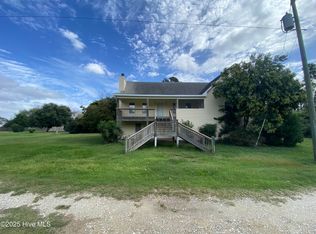 120 Perkins Ln, Coinjock, NC 27923