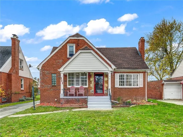 111 Cedar Rd, Cheektowaga, NY 14215