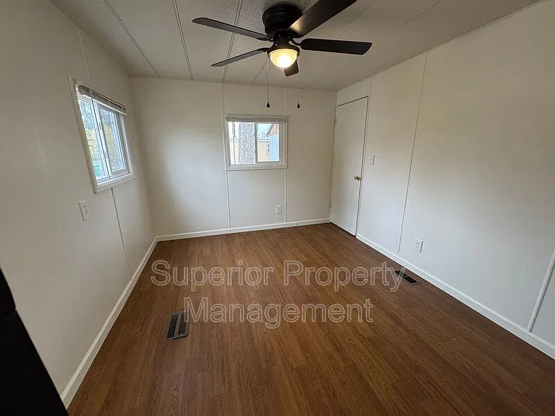 2 bed, 1.0 bath, 986 sqft, $1,195 — Photo 3
