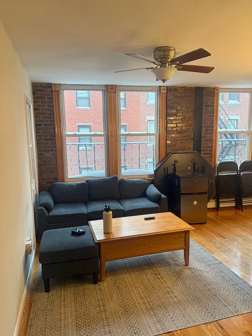 Charming North End 2-Bedroom w/ Laundry in Building - No Fee! — Photo 1