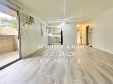 1425 E Orange Grove — Photo 19