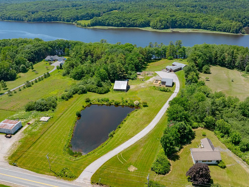 1st image of 389 Castine Road