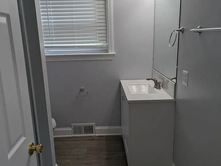 104 S Parke St — Photo 11