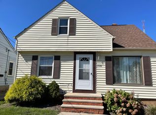 1516 Mapledale Rd, Wickliffe, OH 44092