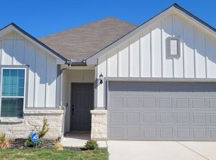 117 Wild Creek Rd, Seguin, TX 78155