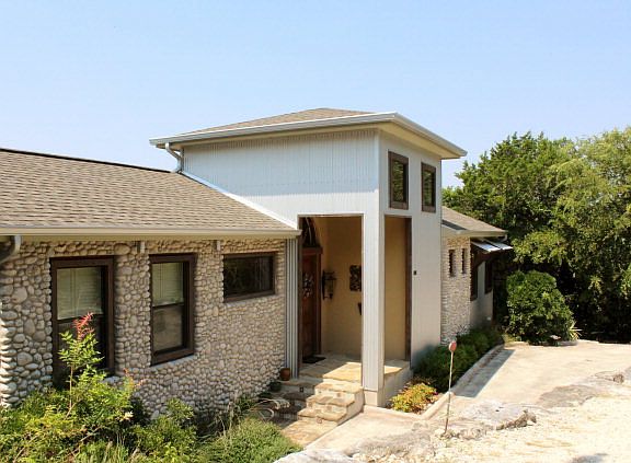2nd image of 1409 Vesper Dr