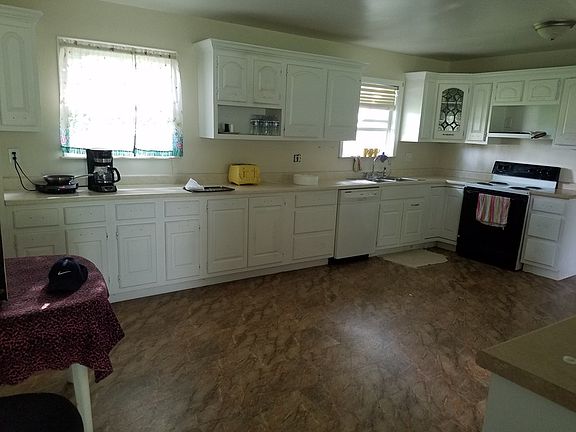 2nd image of 153 Meadow Dr
