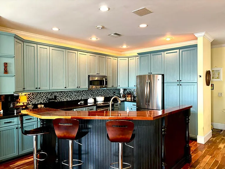 328 N Lake Dr — Photo 3