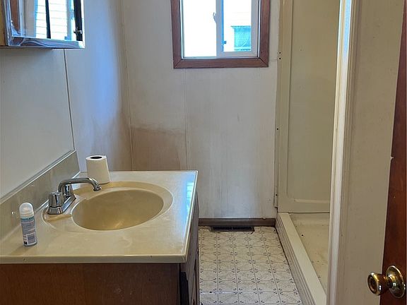 5th image of 1520 Western Avenue