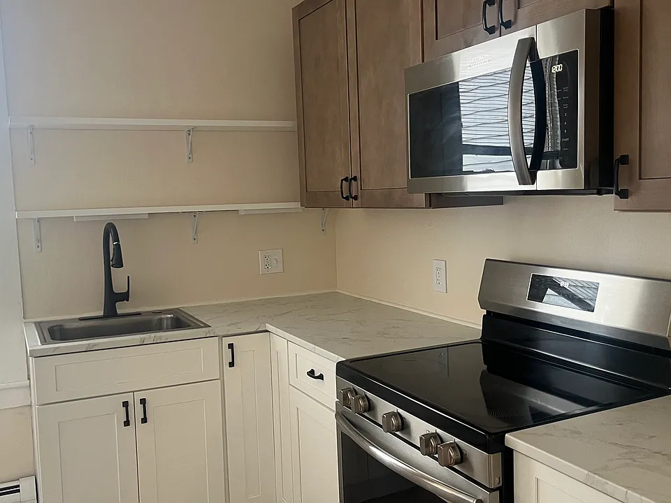 9 Mount Vernon St #102