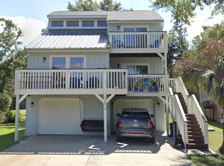 13816 Fairway Dr, Ocean Springs, MS 39564