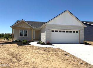 1335 Limerick Ln, Waterville, OH 43566