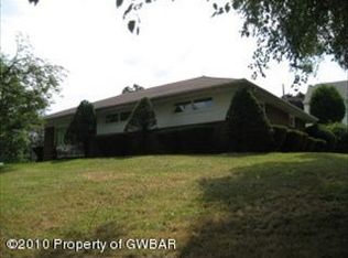 4 Myrtle St, Hanover Township, PA
