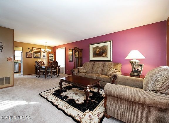 3rd image of 1009 Hyde Park Ln