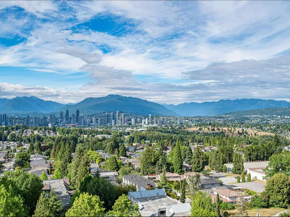 5899 Wilson Ave #1706, Burnaby, BC V5H 4R9