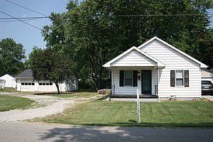 1st image of 1750 Eastwood Ave