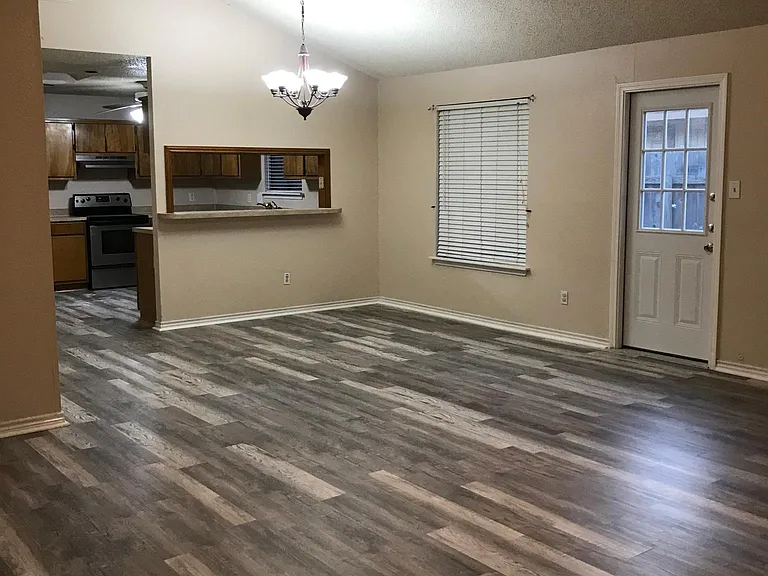 7109 Fort Collins Dr — Photo 18