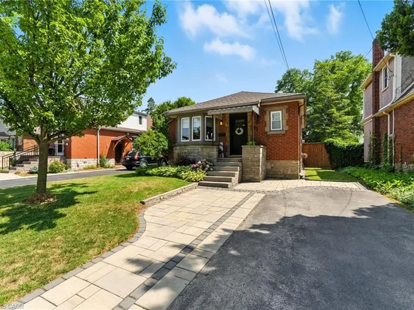 93 Highcliffe Ave, Hamilton, ON L9A 3L3