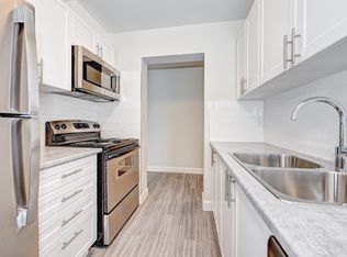 Grand Central Place Apartments, Saint Thomas, ON N5P 4E3