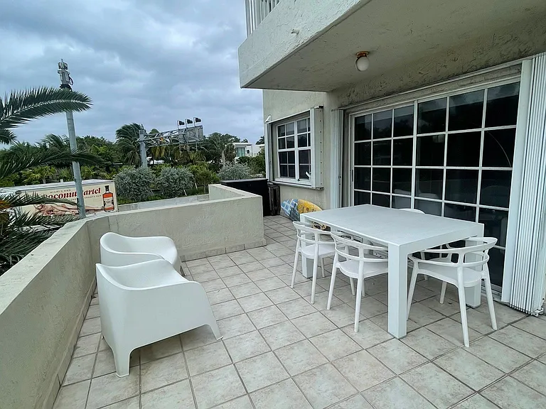 2600 Collins Ave #211 — Photo 10