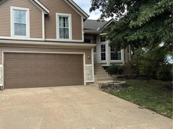 8002 W 147th Ter, Overland Park, KS 66223