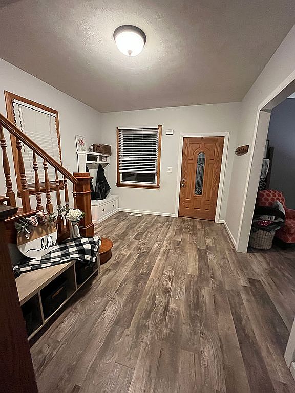 615 Mason St, Chenoa, IL 61726 Zillow