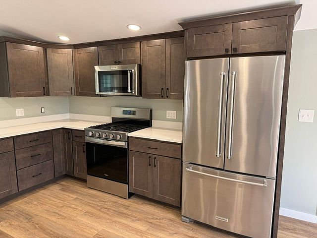 1st image of 805 Woodland Ter