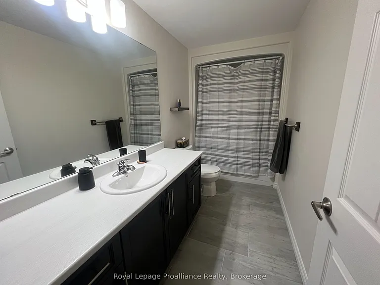 96 Covington Cres — Photo 10