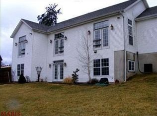 200 Augusta Village Pl, Augusta, MO 63332