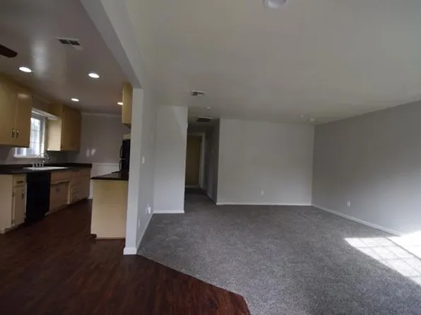 5233 Columbine Way, Carmichael, CA 95608
