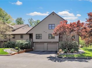 33 Meadowlark Cir UNIT 33, Monroe, CT 06468