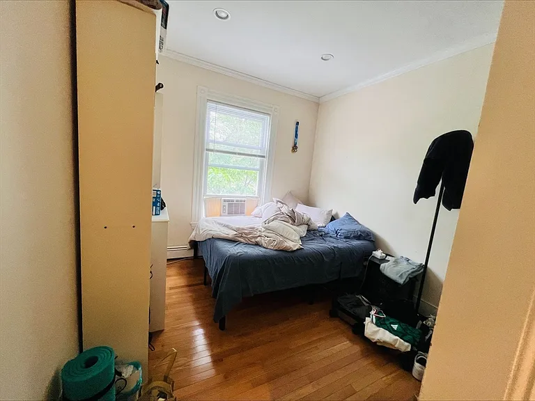 181 Erie St #6 — Photo 4