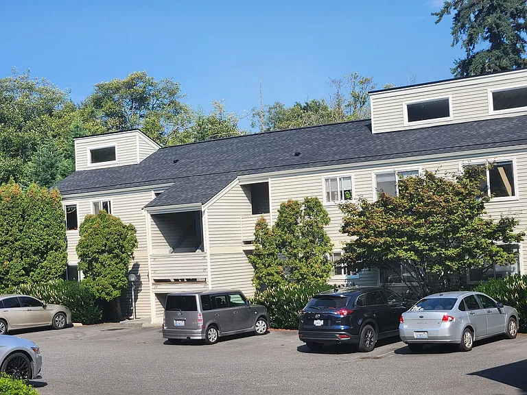 Heather Ridge, 2 Bedrooms, 1 Bathroom Apartments for Rent! — Photo 5