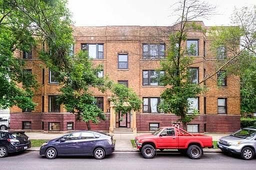 1st image of 1353 W Bryn Mawr Ave #2W