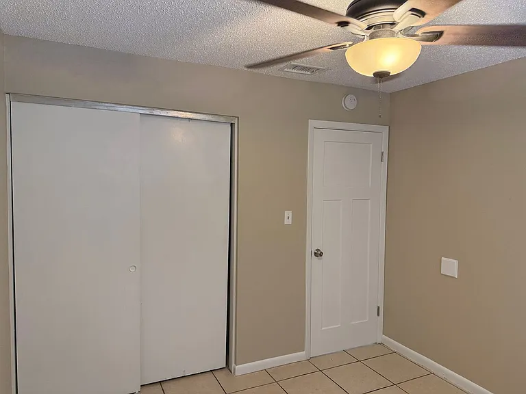824 S Lone Oak Dr — Photo 14