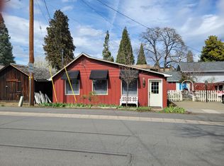 225 E C St, Jacksonville, OR 97530