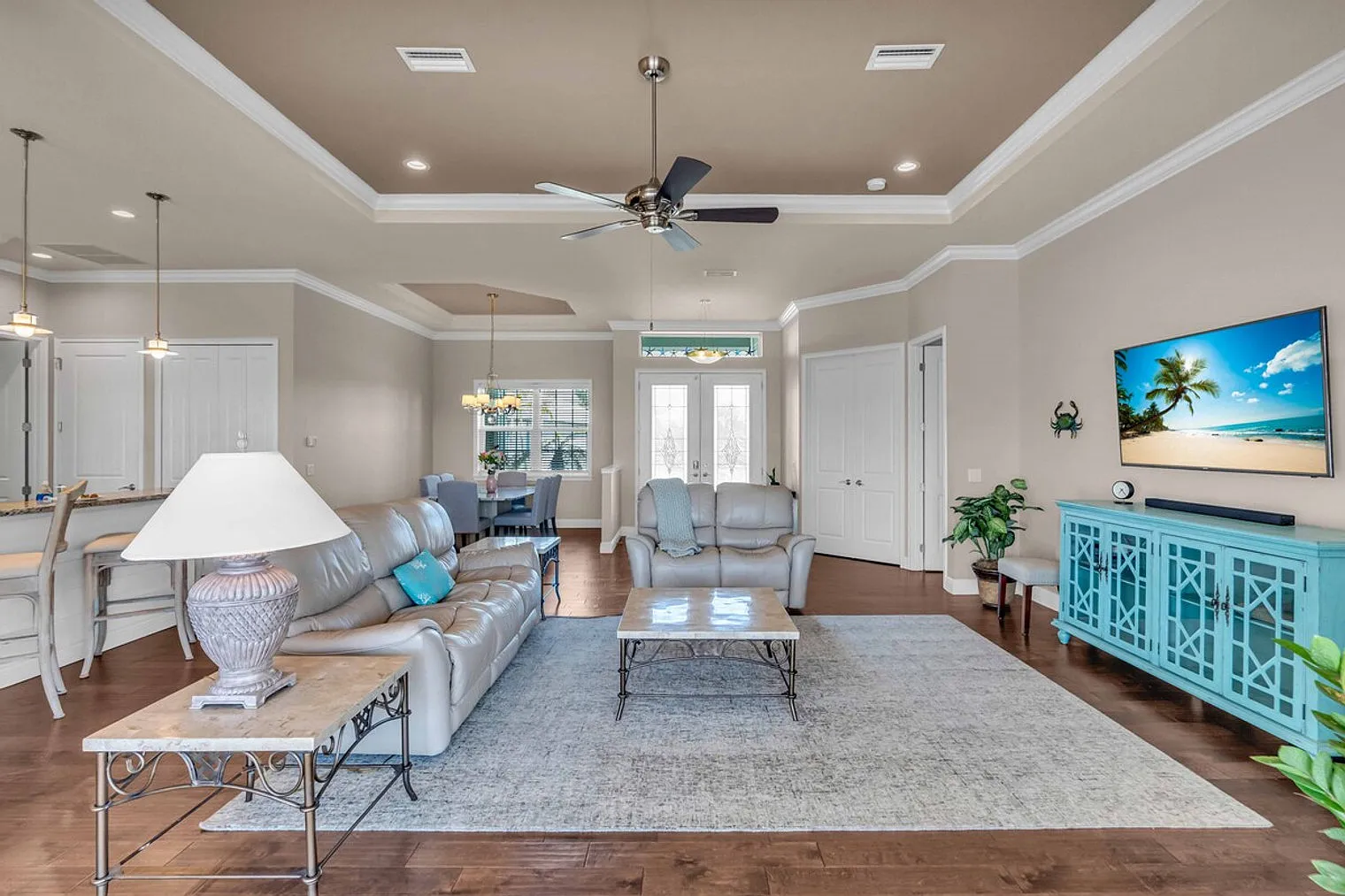 3 bed, 2.0 bath, $9,267 — Photo 4
