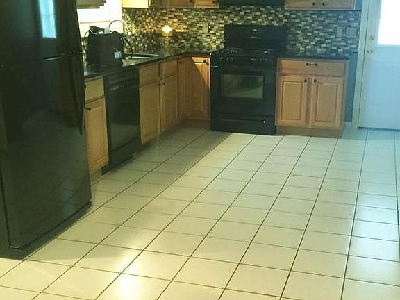 2nd image of 105 Katherine Dr