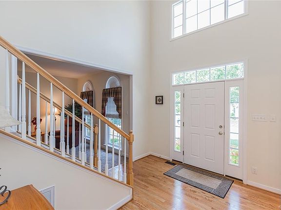 4th image of 8274 Carrolton Ridge Pl
