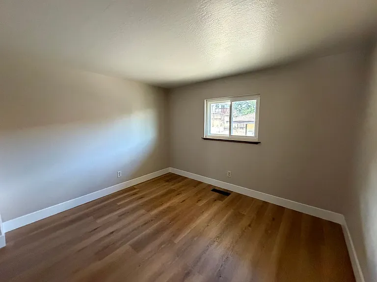 1695 Stardust St — Photo 6