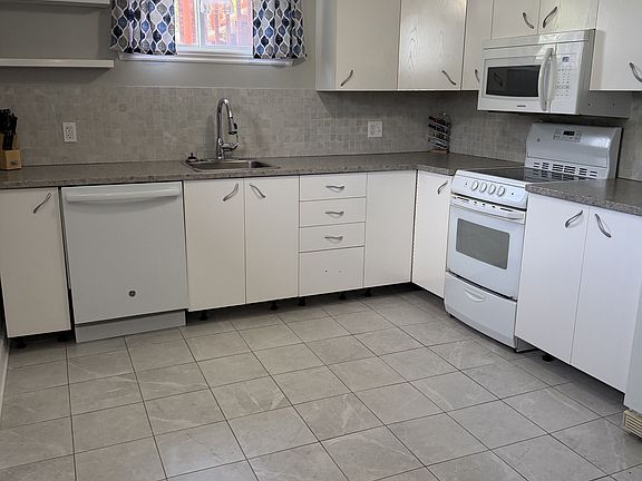 5th image of 1199 Old Montreal Rd #B