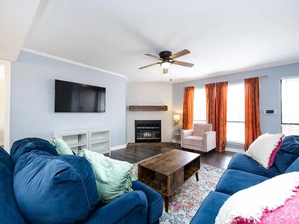 1608 Sharon Rd W APT 45, Charlotte, NC 28210