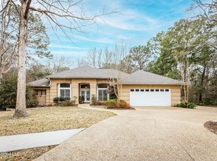 3508 Redwood Ln, Ocean Springs, MS 39564