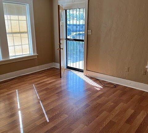 5th image of 1170 Breedlove St #1170