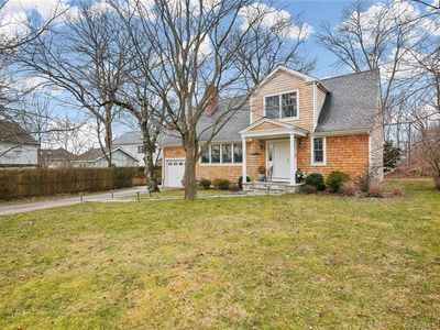 39 Beach View Dr, Stamford, CT, 06902