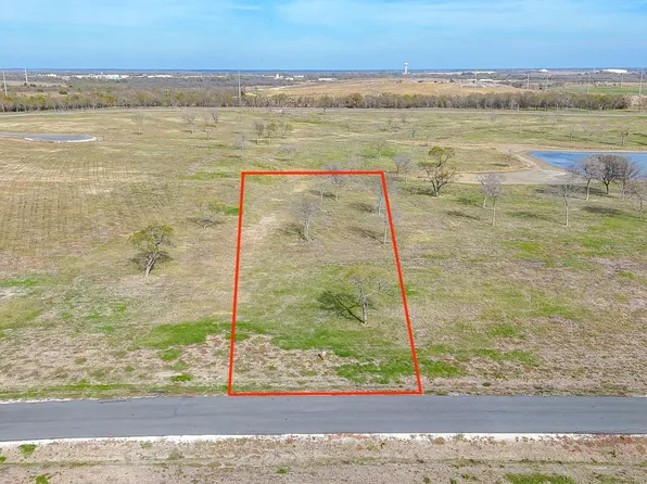 82 Bauer Blvd, Corsicana, TX 75110