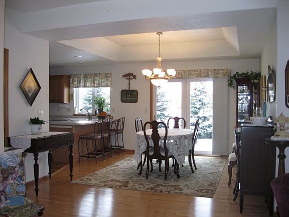 4th image of 2708 W Wausau Ave