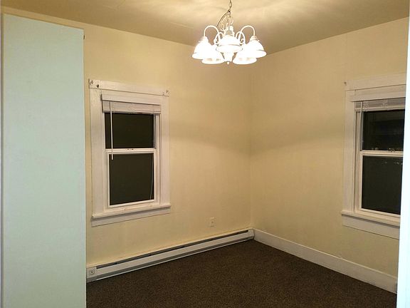 5th image of 305 E 2nd St