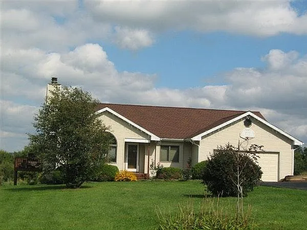 Chelsey Cir — Photo 1